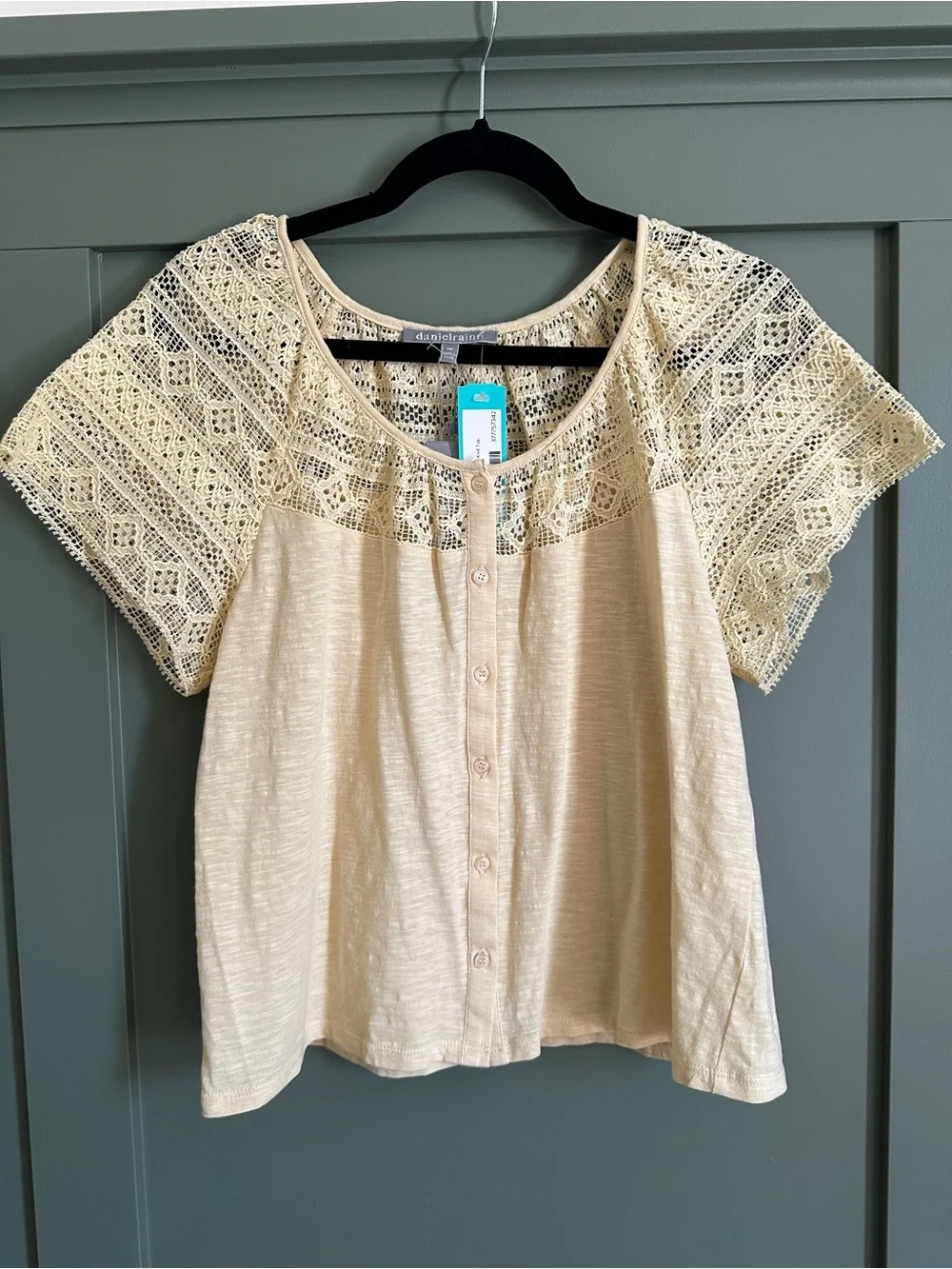 Daniel Rainn Cream Lace Sleeve Knit Tee Shirt